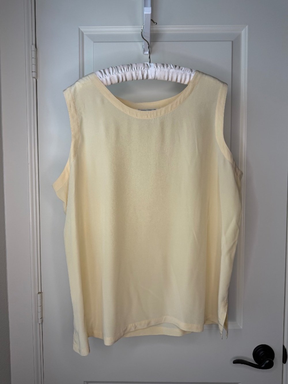 VINTAGE Stephanie Andrews 100% Silk Pale Yellow Sleeveless Shell Top Plus Size 1